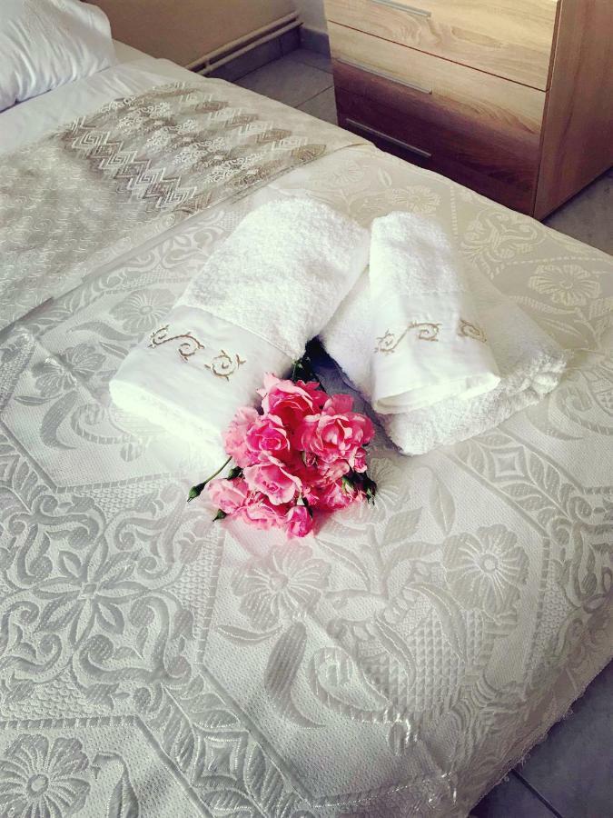 Anastasia'S Home เนอาเปรามอส ภายนอก รูปภาพ